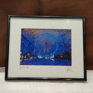 London Eye LE9 Signed Hugh Sun, the Photographer